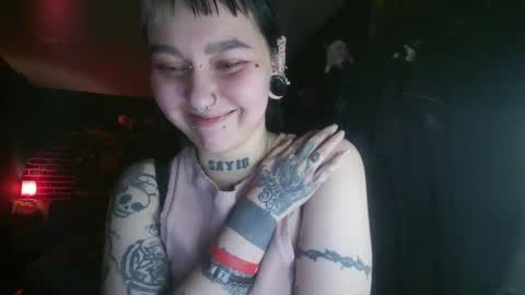 Snapshot of horror_circus chatting on February 16, 3:04 am Messalina Horror online show from February 16, 3:04 am