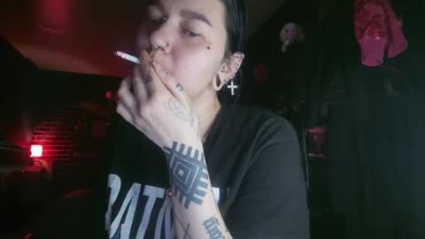 Snapshot of horror_circus chatting on February 23, 12:19 am Messalina Horror online show from February 23, 12:19 am