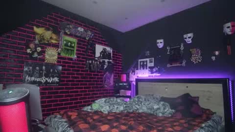 Messalina Horror online show from February 22, 7:40 am