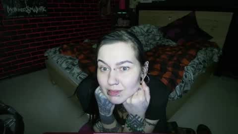 Snapshot of horror_circus chatting on April 21, 1:42 am Messalina Horror online show from April 21, 1:42 am