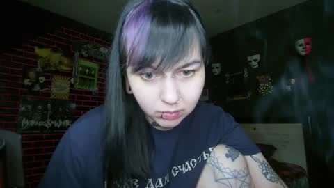 Snapshot of horror_circus chatting on May 3, 1:17 pm Messalina Horror online show from May 3, 1:17 pm