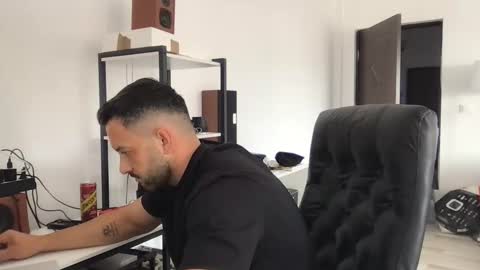 Chriss90 online show from April 23, 8:24 am