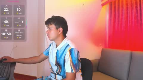 Snapshot of hospick_white chatting on November 15, 6:26 pm hospick_white online show from November 15, 6:26 pm