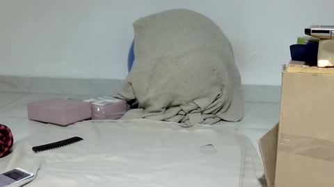 Snapshot of hostshairy chatting on May 29, 6:55 am Sally silly wily online show from May 29, 6:55 am