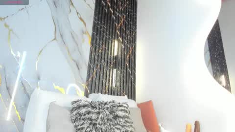 hot__genesis online show from December 16, 1:16 pm