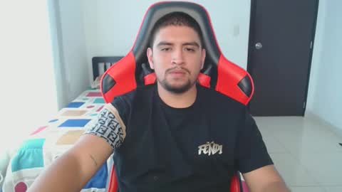 Snapshot of hot__husbands chatting on March 3, 8:54 pm hot__husbands online show from March 3, 8:54 pm