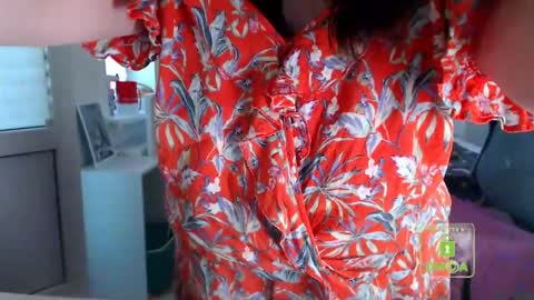 Snapshot of hot_and_pretty chatting on May 14, 3:08 pm Lila online show from May 14, 3:08 pm