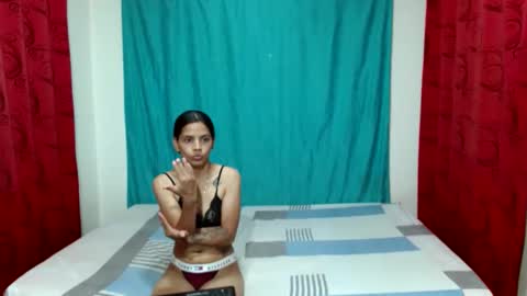 Snapshot of hot_andhornygirls16 chatting on December 2, 8:55 pm natalia y sara online show from December 2, 8:55 pm