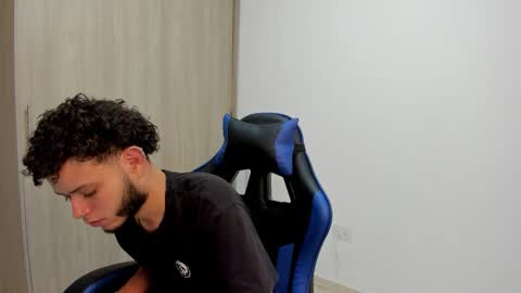 hot bad boy69 online show from March 12, 9:21 pm