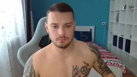 hot_cap_77 online show from December 15, 11:47 am