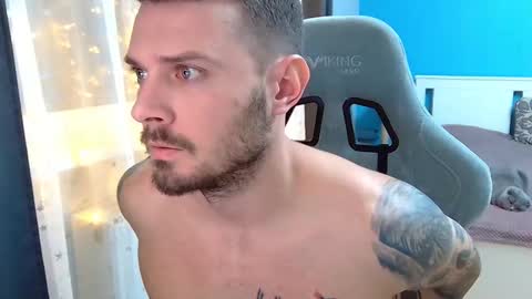 hot_cap_77 online show from February 1, 7:01 pm