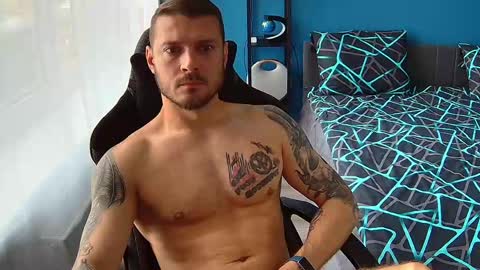 hot_cap_77 online show from April 22, 11:34 am