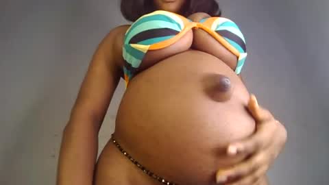 Snapshot of hot_choccoolate chatting on July 28, 10:32 am Zarah online show from July 28, 10:32 am