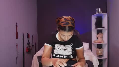 hot chocolate 4u online show from November 19, 12:16 pm