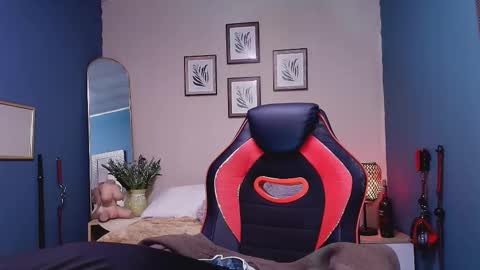 hot chocolate 4u online show from February 13, 12:56 pm