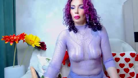 Snapshot of hot_darina chatting on June 10, 4:34 am Darina online show from June 10, 4:34 am