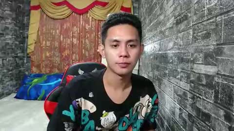Snapshot of hot_dave69 chatting on February 28, 10:33 pm hot_dave69 online show from February 28, 10:33 pm