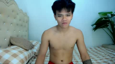 Snapshot of hot_fucker_ chatting on June 14, 11:34 am hot_fucker_ online show from June 14, 11:34 am