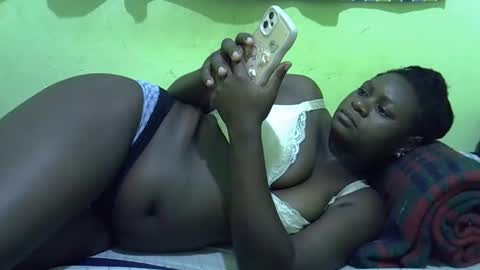 hot_girlly online show from February 18, 12:50 am