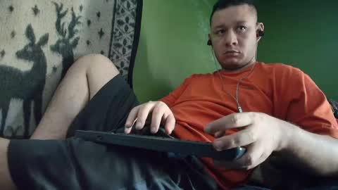 hot_guy36 online show from April 9, 3:28 pm