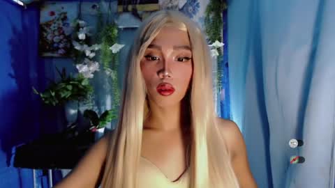 Snapshot of hot_khianna chatting on April 26, 5:27 am Khianna online show from April 26, 5:27 am