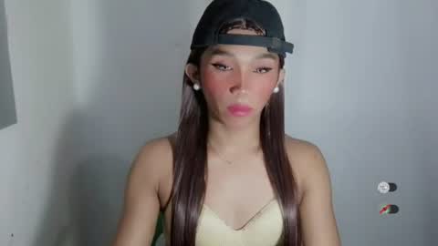 Snapshot of hot_khianna chatting on August 8, 4:42 pm Khianna online show from August 8, 4:42 pm