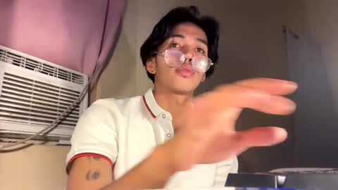 Snapshot of hot_kianxx chatting on May 15, 9:55 pm hot_kianxx online show from May 15, 9:55 pm