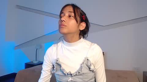 Alana online show from January 6, 9:07 pm