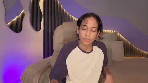 Alana online show from March 17, 9:40 pm