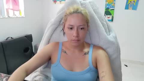 Mia online show from March 9, 3:49 pm