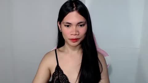 hot_pauline online show from April 28, 12:31 am