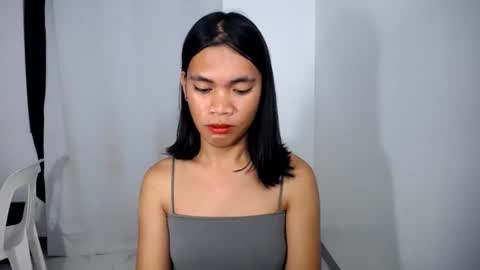 Snapshot of hot_pauline chatting on June 9, 10:38 am hot_pauline online show from June 9, 10:38 am