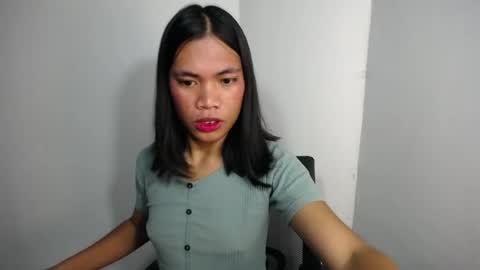 Snapshot of hot_pauline chatting on June 27, 11:54 pm hot_pauline online show from June 27, 11:54 pm