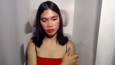 Snapshot of hot_pauline chatting on July 22, 10:45 pm hot_pauline online show from July 22, 10:45 pm