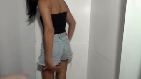 Snapshot of hot_pauline chatting on July 25, 11:57 pm hot_pauline online show from July 25, 11:57 pm