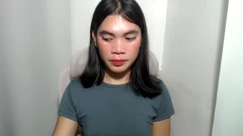 Snapshot of hot_pauline chatting on July 27, 7:43 pm hot_pauline online show from July 27, 7:43 pm