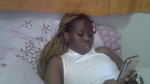 Snapshot of hot_petra2 chatting on April 29, 6:36 pm Daddys doll online show from April 29, 6:36 pm