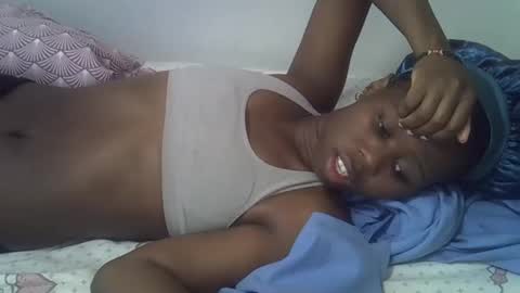 Snapshot of hot_petra2 chatting on May 13, 1:47 am Daddys doll online show from May 13, 1:47 am