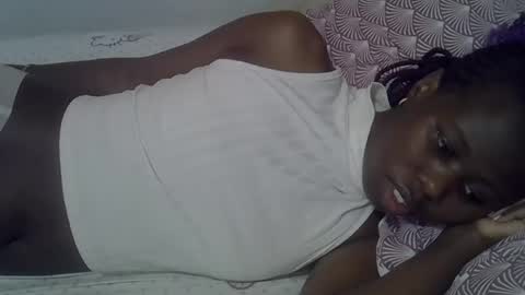Snapshot of hot_petra2 chatting on May 15, 11:23 pm Daddys doll online show from May 15, 11:23 pm