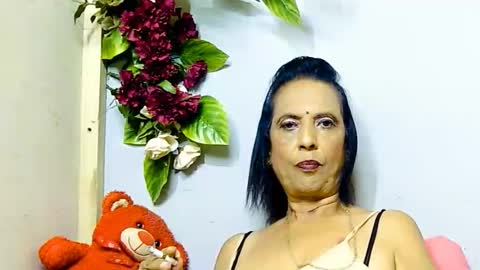 Snapshot of hot_queen58 chatting on June 8, 6:52 pm hot queen online show from June 8, 6:52 pm
