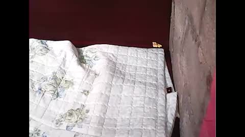 hot_quin11 online show from May 11, 2:28 am