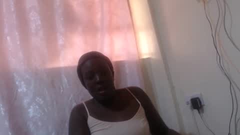 RAYLAH online show from February 24, 11:30 am