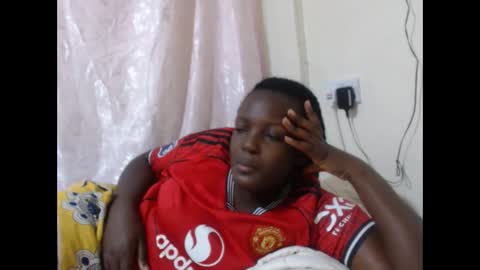 RAYLAH online show from March 3, 4:13 pm