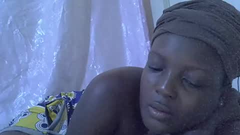 RAYLAH online show from April 5, 5:48 am