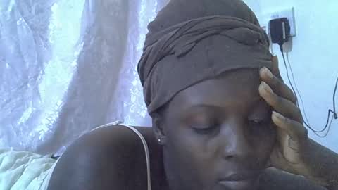 RAYLAH online show from April 9, 6:19 am