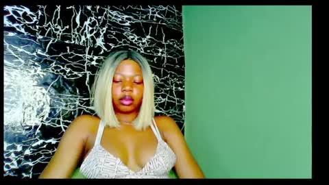 Snapshot of hot_stellaa chatting on December 23, 1:08 am Stella online show from December 23, 1:08 am