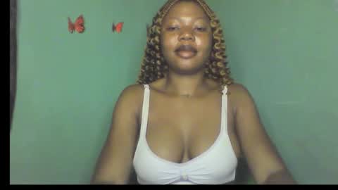 Snapshot of hot_stellaa chatting on October 11, 7:18 am Stella online show from October 11, 7:18 am
