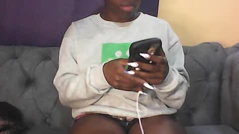 Snapshot of hot_tash chatting on June 21, 5:43 am hot_tash online show from June 21, 5:43 am