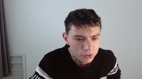 Snapshot of hot_teo_ chatting on November 29, 12:08 pm Mateo online show from November 29, 12:08 pm