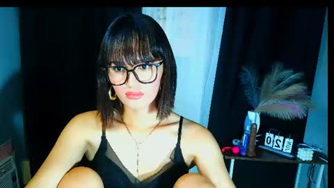 Snapshot of hot_xirene chatting on June 21, 8:39 am hot_xirene online show from June 21, 8:39 am